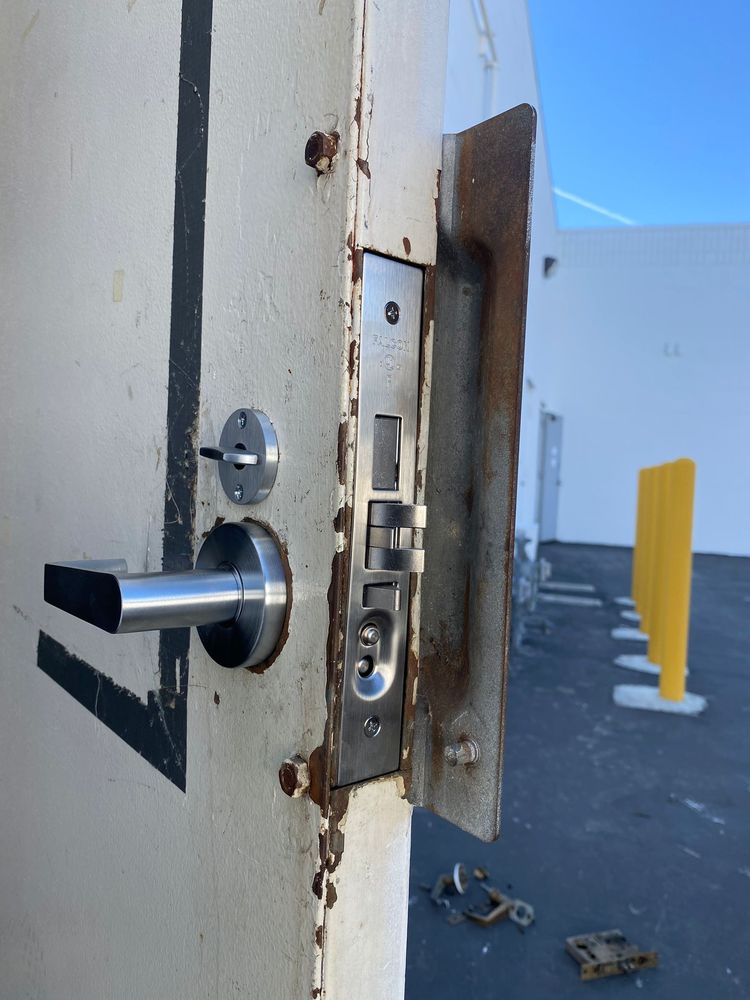 Commercial lock repair Westminster CA
